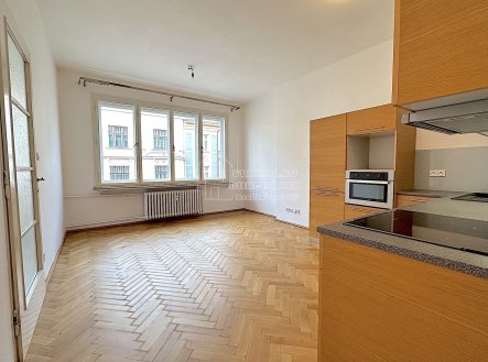 Pronájem bytu, 2+kk, 44 m²