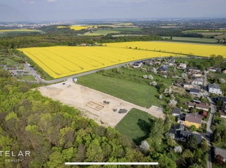 Prodej pozemku pro bydlení, 2 049 m²