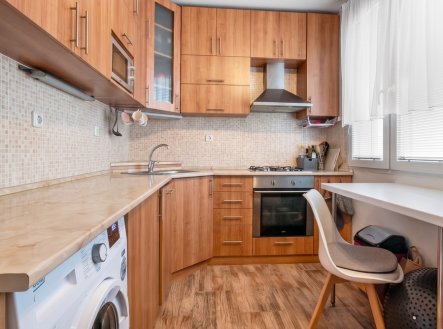 Pronájem bytu, 2+1, 57 m²