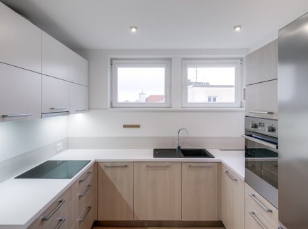 Pronájem bytu, 2+1, 74 m²