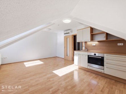Pronájem bytu, 1+kk, 35 m²
