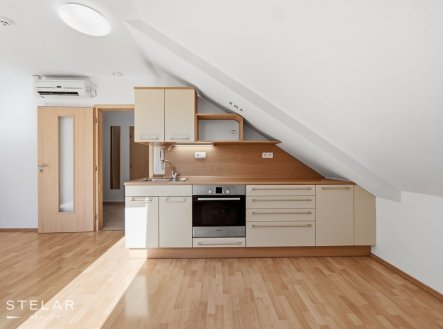 Pronájem bytu, 1+kk, 35 m²
