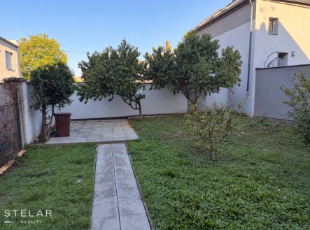 Pronájem bytu, 1+kk, 33 m²