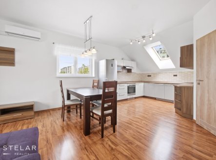 Pronájem bytu, 3+kk, 101 m²