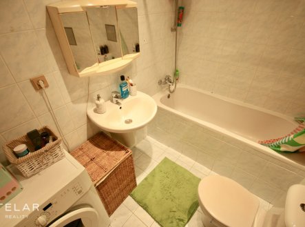 Pronájem bytu, 3+kk, 65 m²