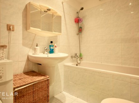 Pronájem bytu, 3+kk, 65 m²