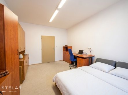 Pronájem kanceláře, 85 m²