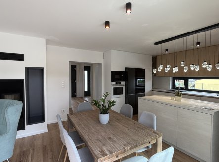 Prodej domu/vily, 184 m²