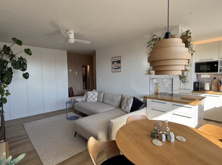 Prodej bytu, 3+kk, 76 m²
