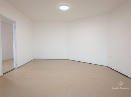 Pronájem bytu, 2+kk, 39 m²