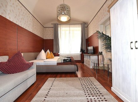 Prodej kanceláře, 72 m²
