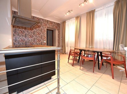 Prodej kanceláře, 224 m²