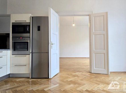 Pronájem bytu, 4+kk, 106 m²