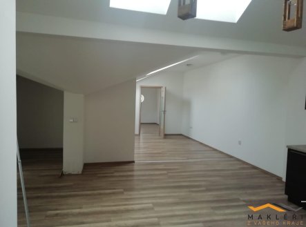 Pronájem bytu, 4+kk, 100 m²