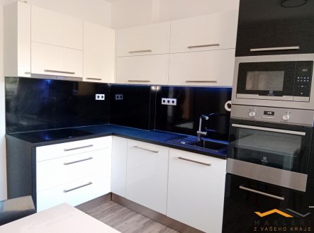 Pronájem bytu, 3+1, 69 m²