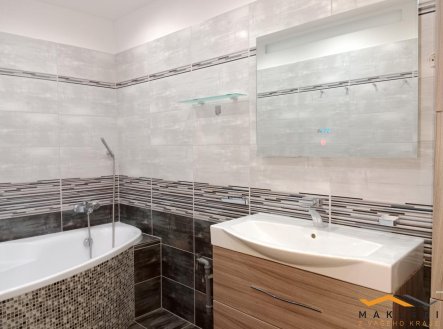 Pronájem bytu, 3+1, 69 m²