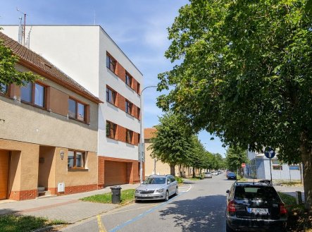 Pronájem bytu, 3+kk, 61 m²