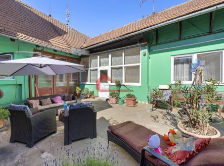Prodej domu/vily, 288 m²