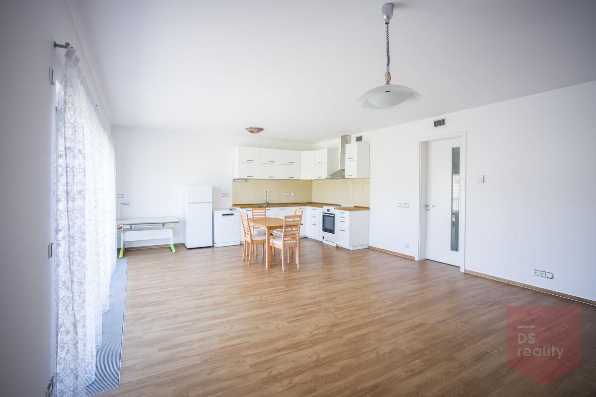 Prodej bezbariérového bytu 2+kk, 79 m2, Praha 9, Klánovice, Slavětínská