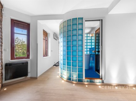 Pronájem bytu, 1+1, 63 m²