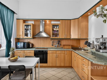 . | Prodej - dům/vila, 240 m²