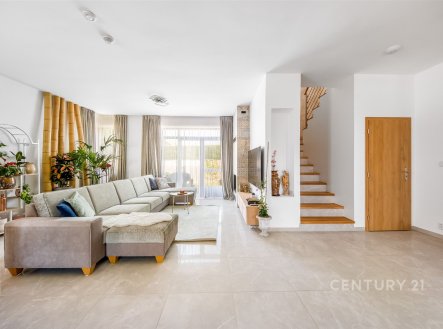 . | Prodej - dům/vila, 246 m²