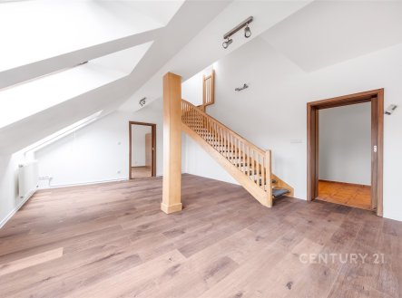 Pronájem bytu, 4+1, 128 m²