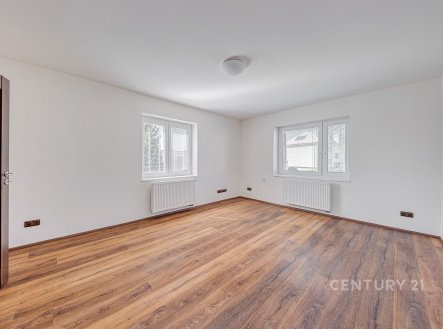 Pronájem bytu, 4+kk, 97 m²