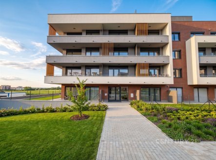. | Pronájem bytu, 1+kk, 38 m²