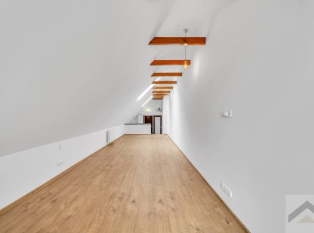 Pronájem bytu, 1+kk, 43 m²