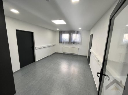 Pronájem kanceláře, 36 m²