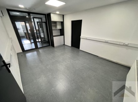Pronájem kanceláře, 36 m²