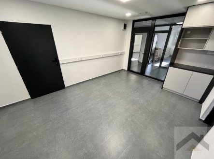 Pronájem kanceláře, 36 m²