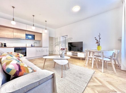 Pronájem bytu, 3+kk, 72 m² obrázek