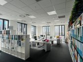 Pronájem kanceláře, 337 m²