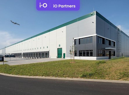 Pronájem skladu, 8 500 m²