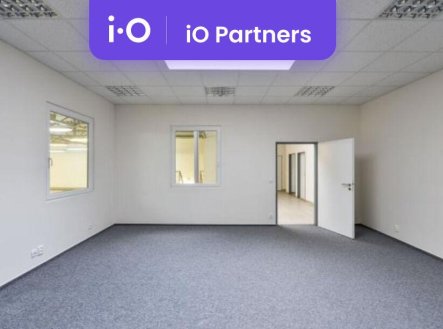 Pronájem skladu, 946 m²