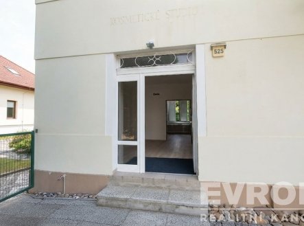 . | Pronájem - kanceláře, 40 m²