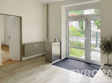 Pronájem kanceláře, 40 m²