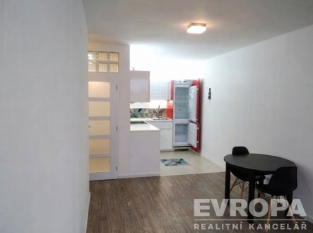 Pronájem bytu, 2+kk, 49 m²