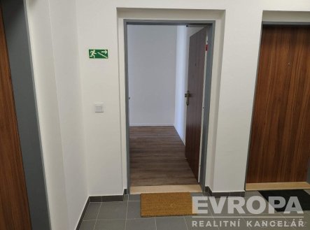 Pronájem bytu, 2+kk, 74 m²