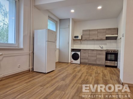 Pronájem bytu, 1+kk, 36 m²