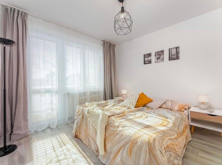 Pronájem zrekonstruovaného bytu 2+kk s lodžií –  Francouzská, Ostrava-Poruba