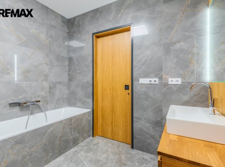 Prodej bytu, 2+kk, 92 m²