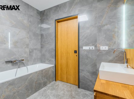 Prodej bytu, 2+kk, 92 m²