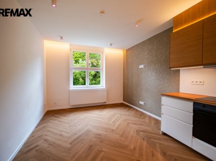 Pronájem bytu, 2+kk, 39 m²