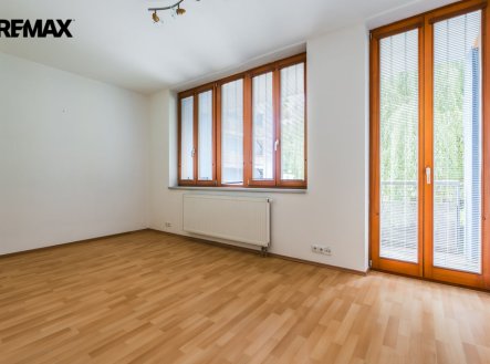 Pronájem bytu, 2+kk, 77 m²