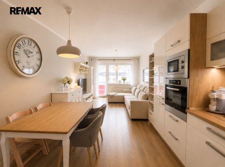 Prodej bytu, 3+kk, 10 100 m²