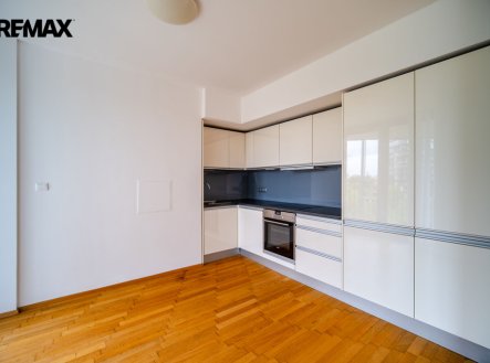 Pronájem bytu, 1+kk, 44 m²