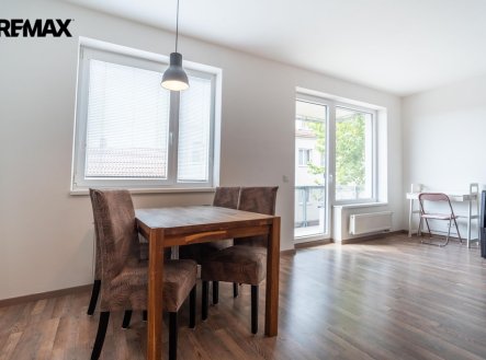 Pronájem bytu, 2+kk, 56 m²